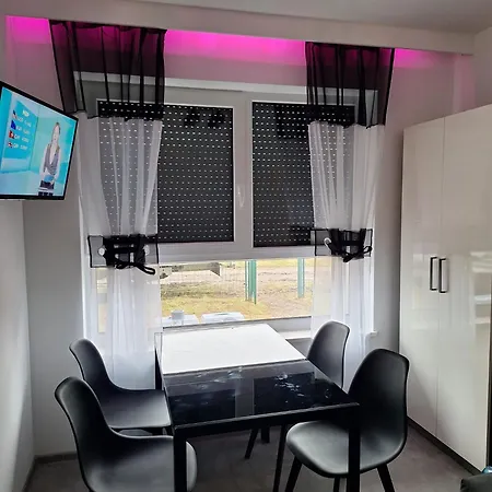 Laguna Apartment