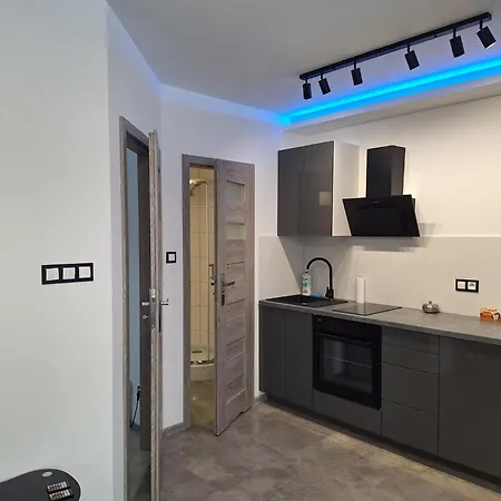 Laguna Apartment *